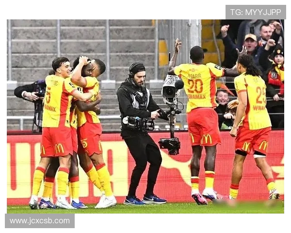 52朗斯主场迎战拉瓦勒期待精彩对决与胜利的诞生